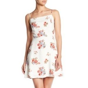 Socialite Floral Skater Dress NWOT Size Large